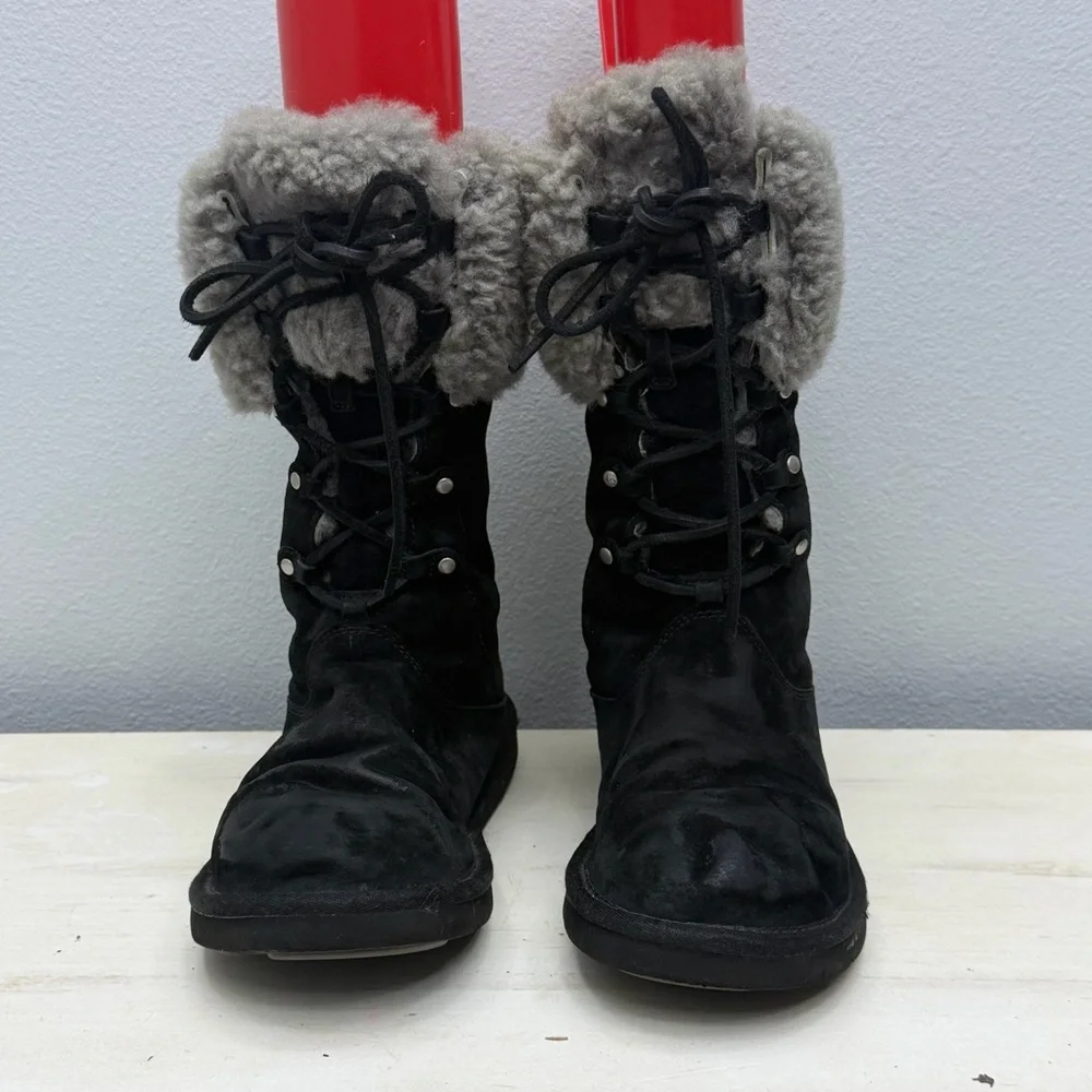 Ugg Black Suede Montclair Lace Up Boots 7